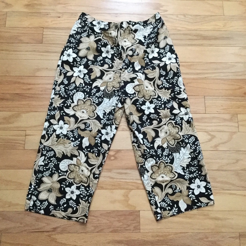 Alfred Dunner floral print design capris pants 12